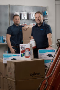 新贵分配器,为我们的海军陆战队,Jabsco和规则在岛上