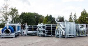 控制洪水和恢复家园rápida