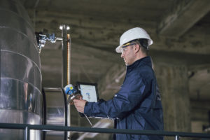 豪泽Endress +声称自己在der Krise西奇