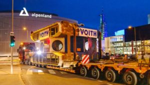 福伊特水电工程有限公司(Voith Hydro setzt mit erster horizontalen, sechsd<s:1> sigen Peltonmaschine neue Maßstäbe