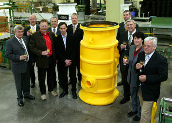Jung Pumpen liefert zweitausendsten Kunststoffschacht