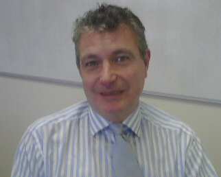 阿姆斯特朗任命新董事