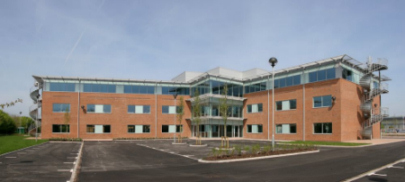 阿姆斯特朗开始着手为利迪亚德菲尔德提供打包的植物室