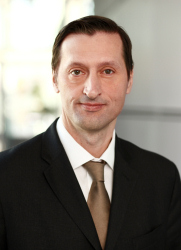 威乐执行董事会的销售和市场职能将由内部填补