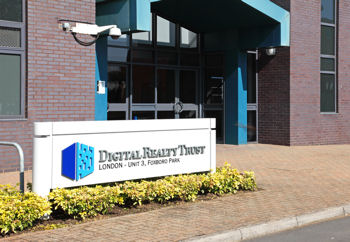 数字房地产合作伙伴阿姆斯特朗集成