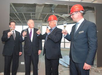 芝加哥新总部加强北美持续增长