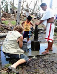 VSX unterst<s:1> tzt Dresdner Initiative fgr Menschen in Not