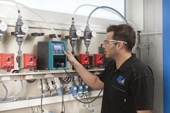 Qdos泵在电镀应用中取代隔膜泵