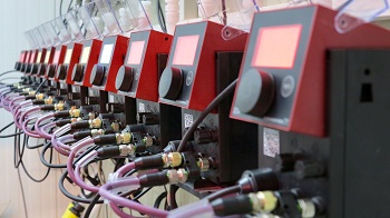 Grundfos Sysmon Cloudplattform zur Überwachung von Dosierpumpen in Kombination mit Grundfos Chemicals App