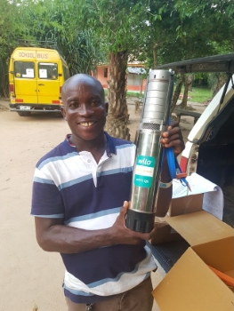 利用太阳能提供自来水