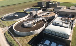 鹤立使污水处理厂更新