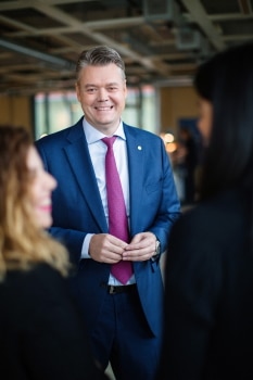 阿特拉斯·科普柯:第三季度订单和收入增长，盈利能力稳健