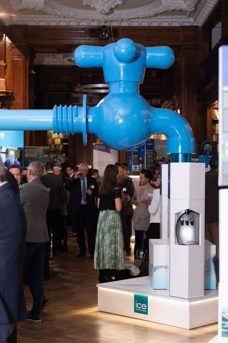 财政是可持续水资源未来的关键