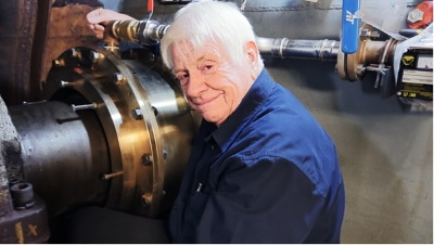 聚合物先驱乔治·a·汤姆森获得著名的埃尔默·a·斯佩里奖