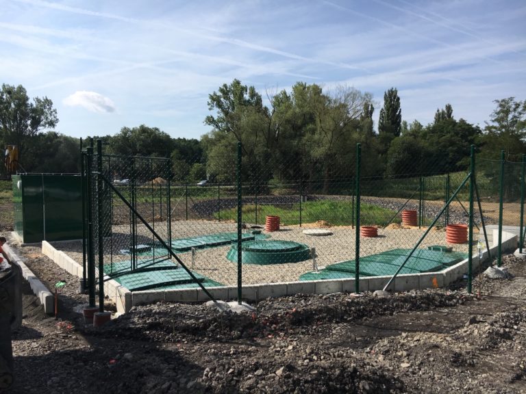 捷克城镇欢迎污水处理装置