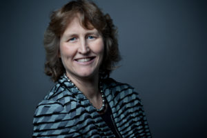 福斯公司提名Carlyn R. Taylor为行政长官