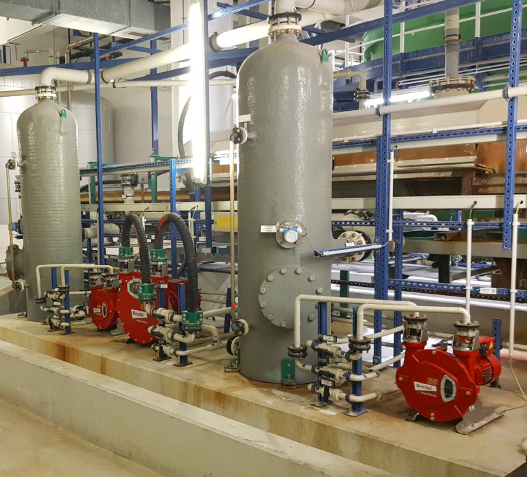 哈迪斯：被控的人，用了一种混合气体的气体，导致了硝化中心