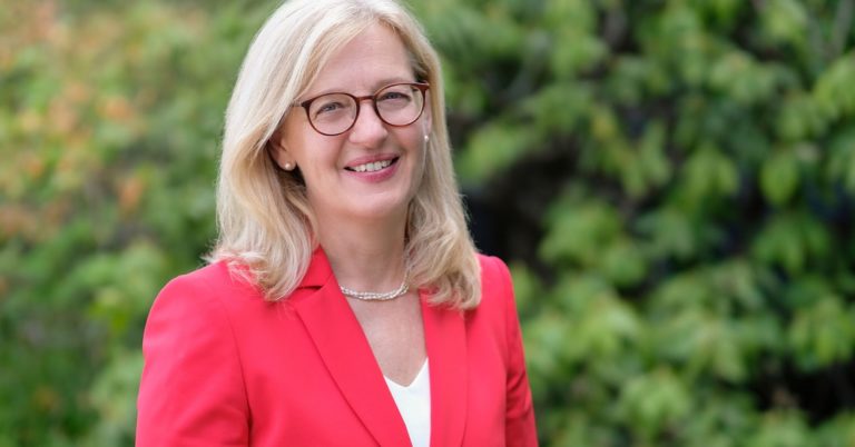 Dr. Claudia Castell-Exner byla znovu zvolena prezidentkou EurEau