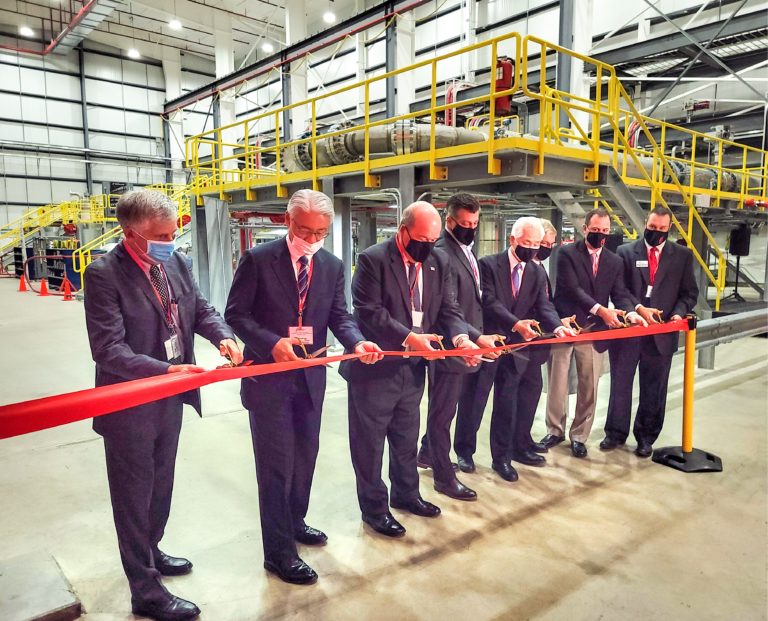 新低温泵试验设施建成