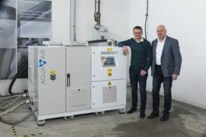 安川:Effiziente Antriebstechnik f<e:1> r Effiziente Schraubenkompressoren