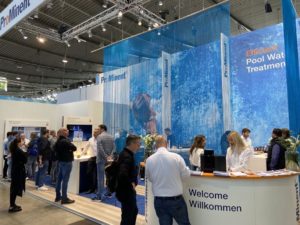 interbad 2022: Sauberes Schwimmbadwasser mit modernen Technologien von ProMinent